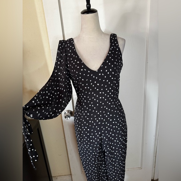 Lulus Aislinn Black Jumpsuit One Shoulder Sleeveless Romper asymmetrical - Picture 11 of 16